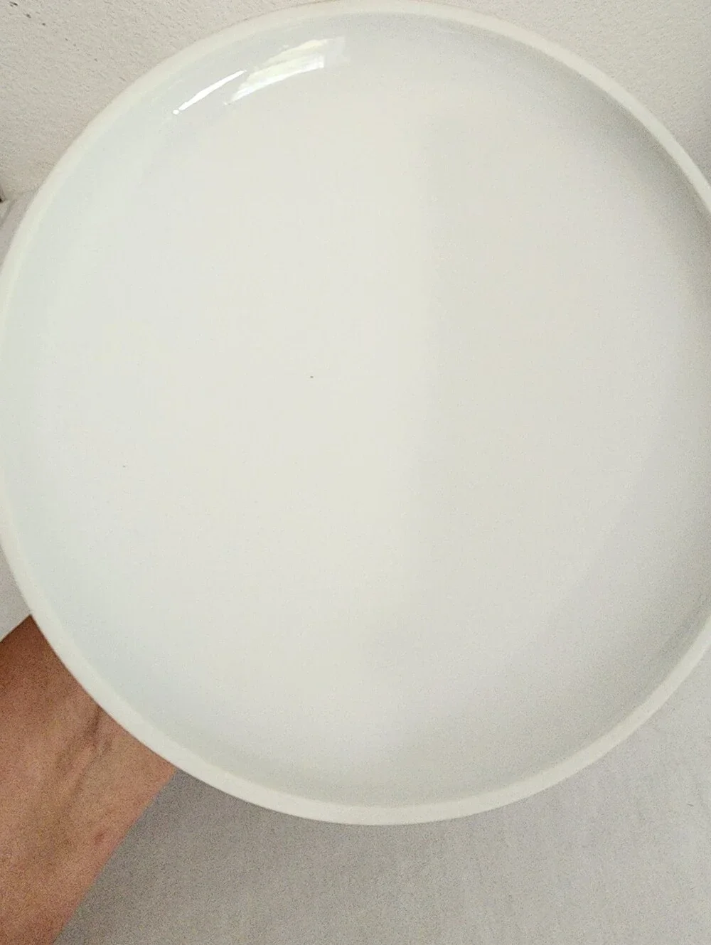 Crown Victoria Porcelain 2 Quart Round Covered Cassorole Dish Discontinued